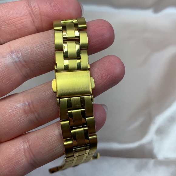 NWOT - Gold Stainless Steel Apple Watch Band w/ Accessories - Picture 11 of 13